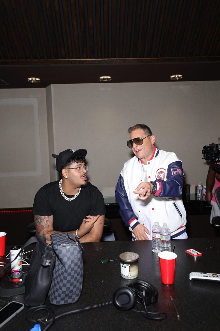 Harman 2x and Scott Storch in the studio